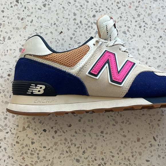 New balance 574 worn once - Picture 2 of 4
